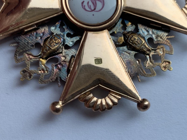Знак ордена Святого Станислава 1-й степени . 329