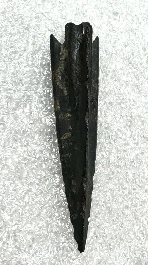 Скіфи. Накінечник стріли V ст. до н.е. 643