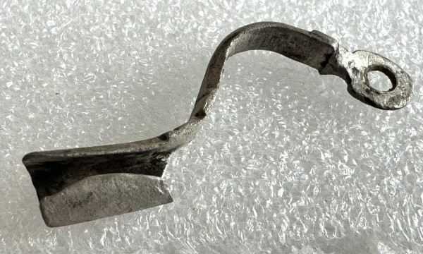 Фибула ЧК  ІІ-IV  в.н.е. 1046
