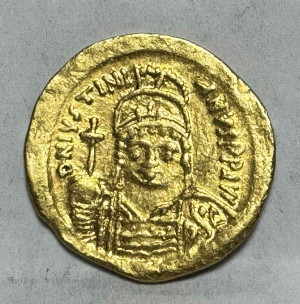 Солід 527-565 рр. Юстиніан I.