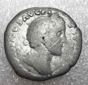 Денарій 138-161 рр.н.е. Антонін Пий.