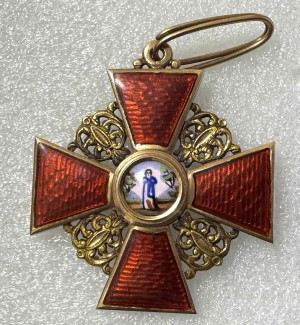 Знак ордена Святой Анны 2-й степени.