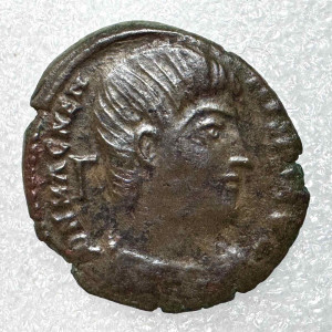 Майоріна 350-353 рр.н.е. Магнецій.