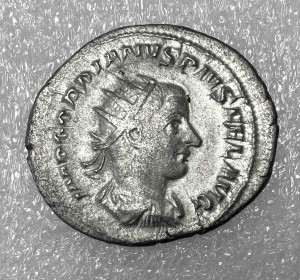 Антониниан 238-244гг. н. э. Гордиан III.